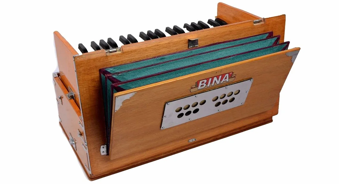 Harmonium portable BINA n°23B 3 oktawy 1/4