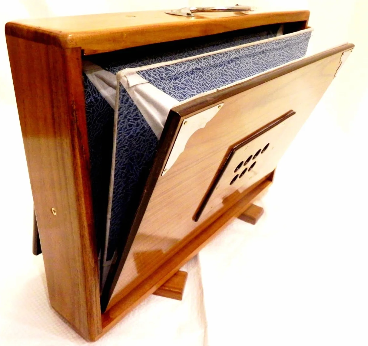Boîte Shruti en bois de pin et laiton 38,1 x 25,4 x 7,62 cm accordé à 440 Hz pour yoga kirtan
