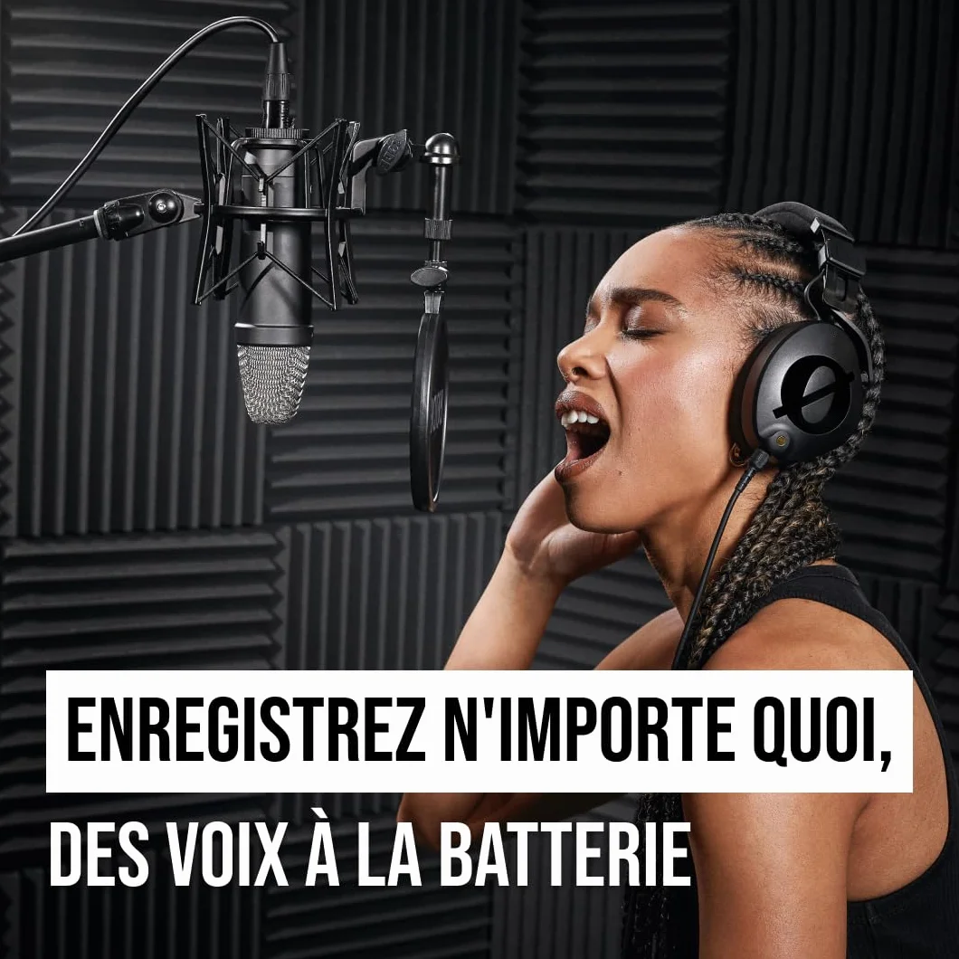 RØDE NT1 Signature Microphone à Condensateur Large Diaphragme avec Suspension, Filtre Anti-Pop et Câble XLR, Noir