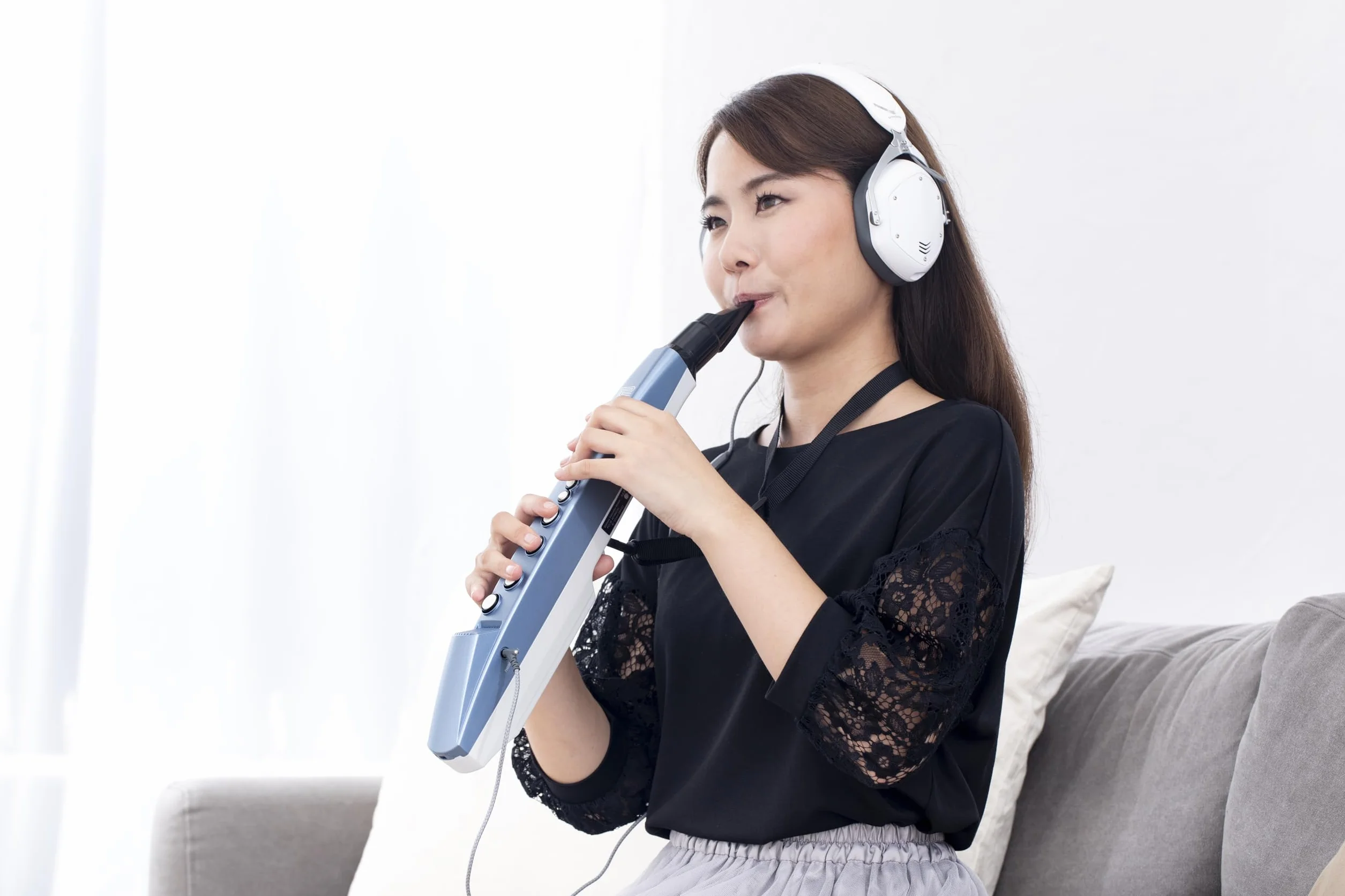 Roland AE-01 Aerophone mini Instrument à vent numérique compact 6 sons Haut-parleur intégré Bluetooth