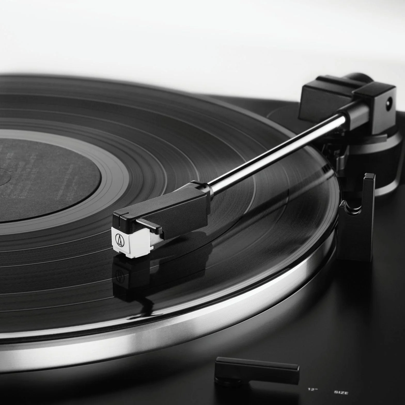 Audio-Technica LP60XBTWH Platine Vinyle sans Fil à Entraînement par Courroie Automatique