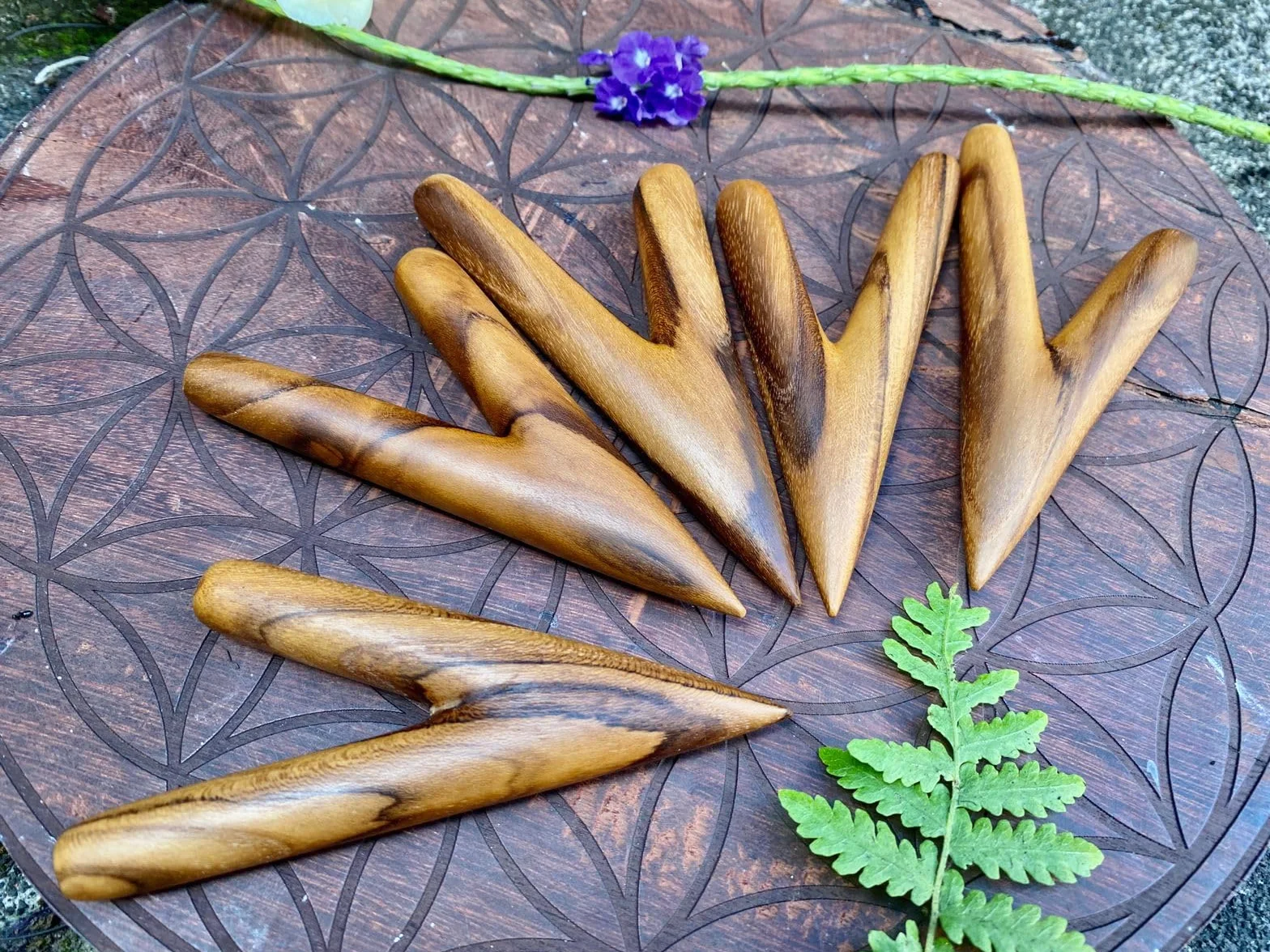 Sifflets chamaniques Amazonas Teak Rapei Rituel Poussière