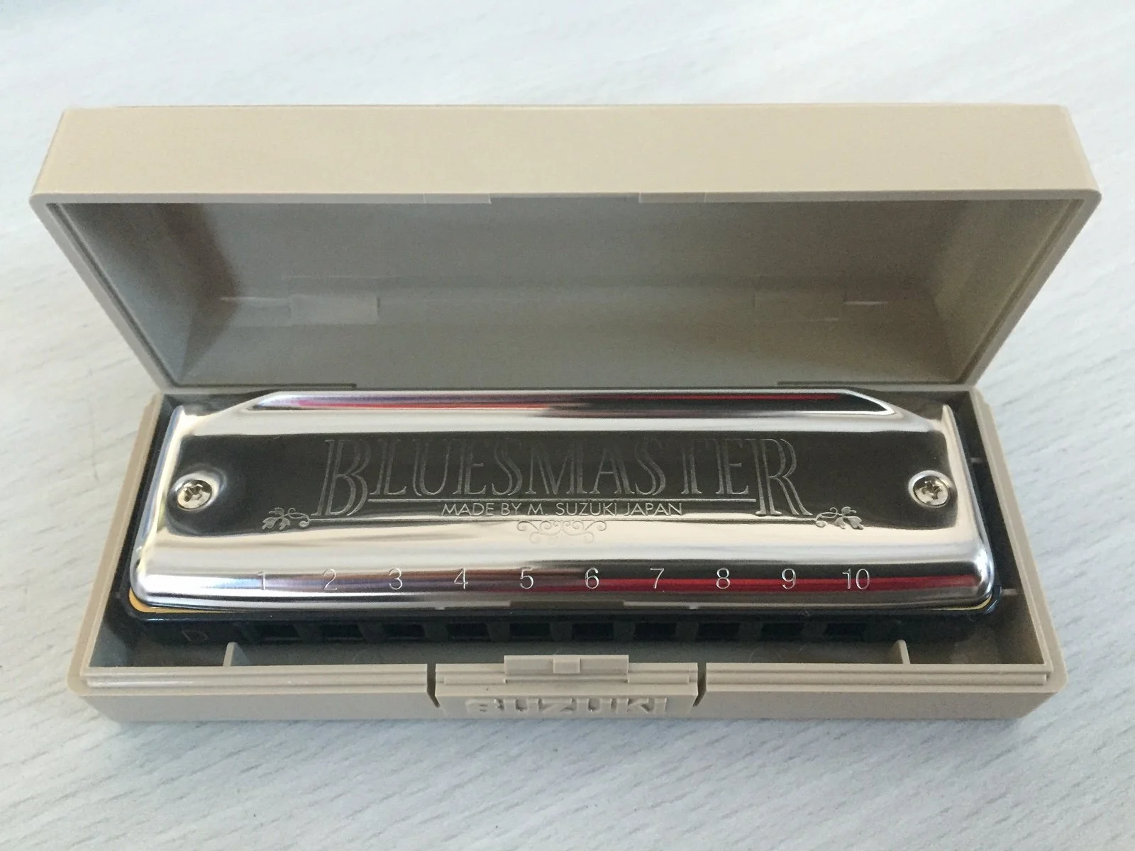 Suzuki MR250C Bluemaster harmonica diatonique Do 10 trous chrome