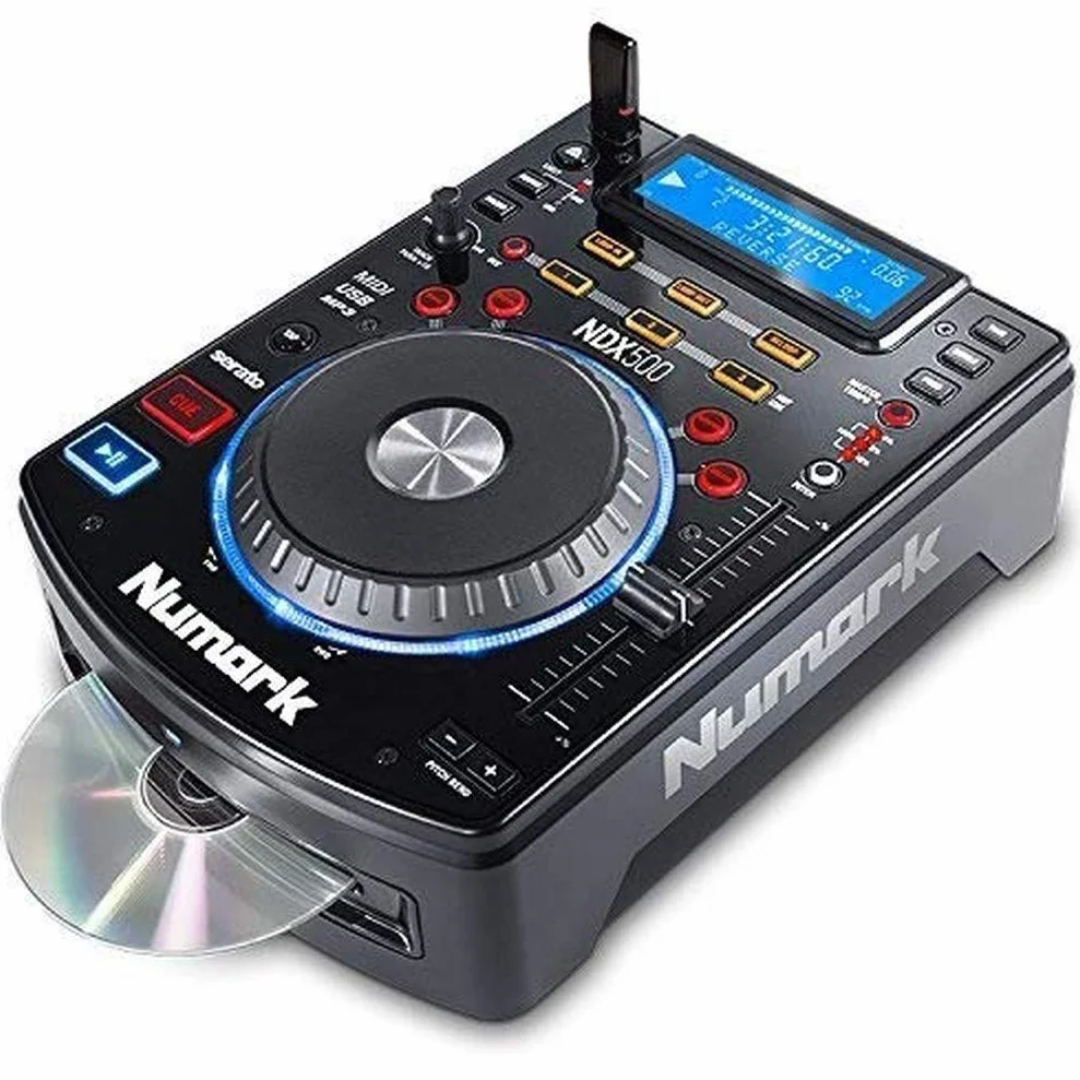 Numark NDX500 - Lecteur CD USB Contrôleur DJ avec Jog Wheels Tactiles, Interface Audio Intégrée, Fader Long Débattement, Préconfiguré pour Serato DJ