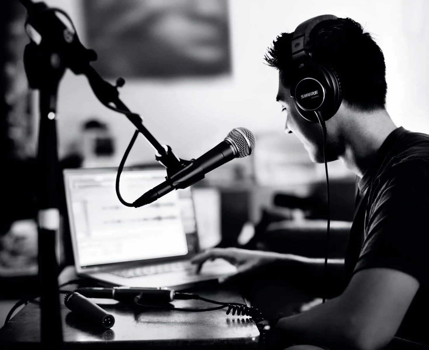 Shure SM58-Lce Microphone Dynamique Cardioïde pour Voix, Spectacle Live, Sonorisation et Studio