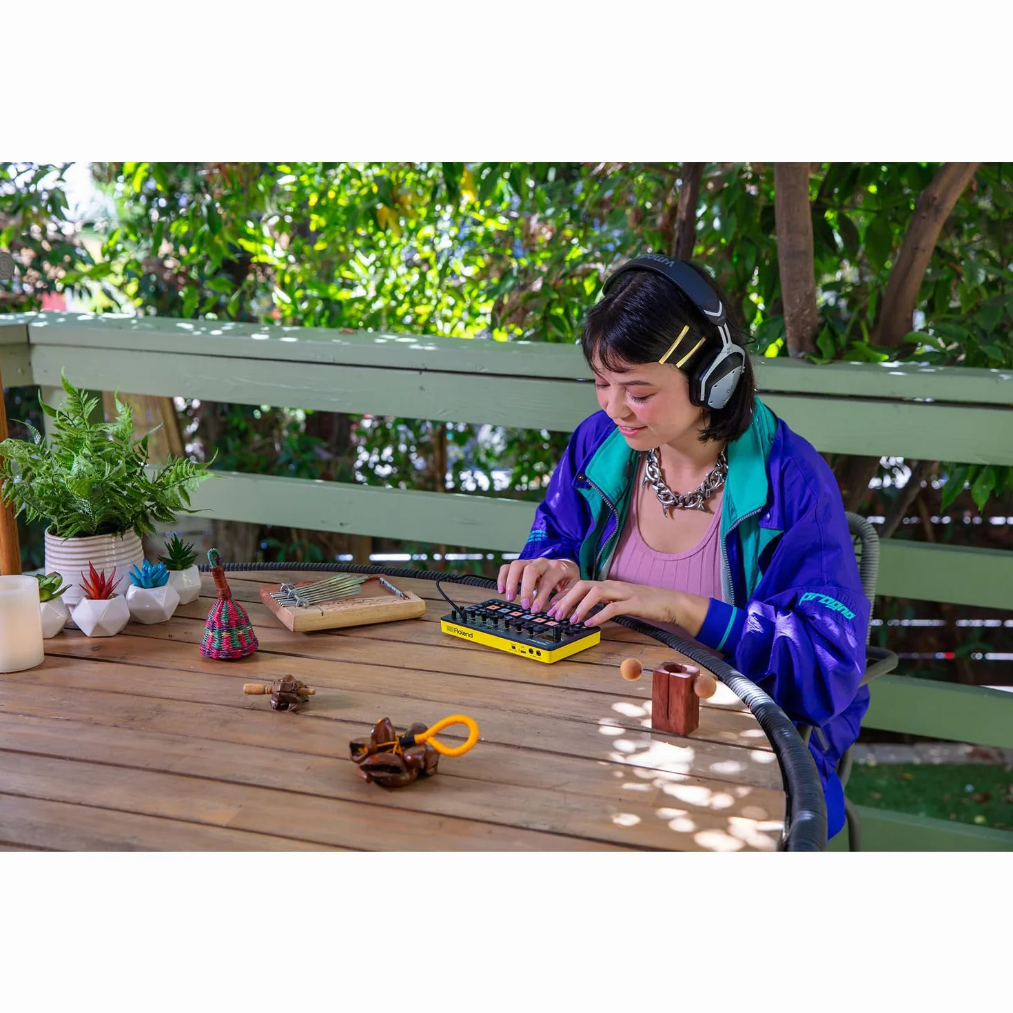 Roland Aira Compact P-6 Creative Sampler avec casque
