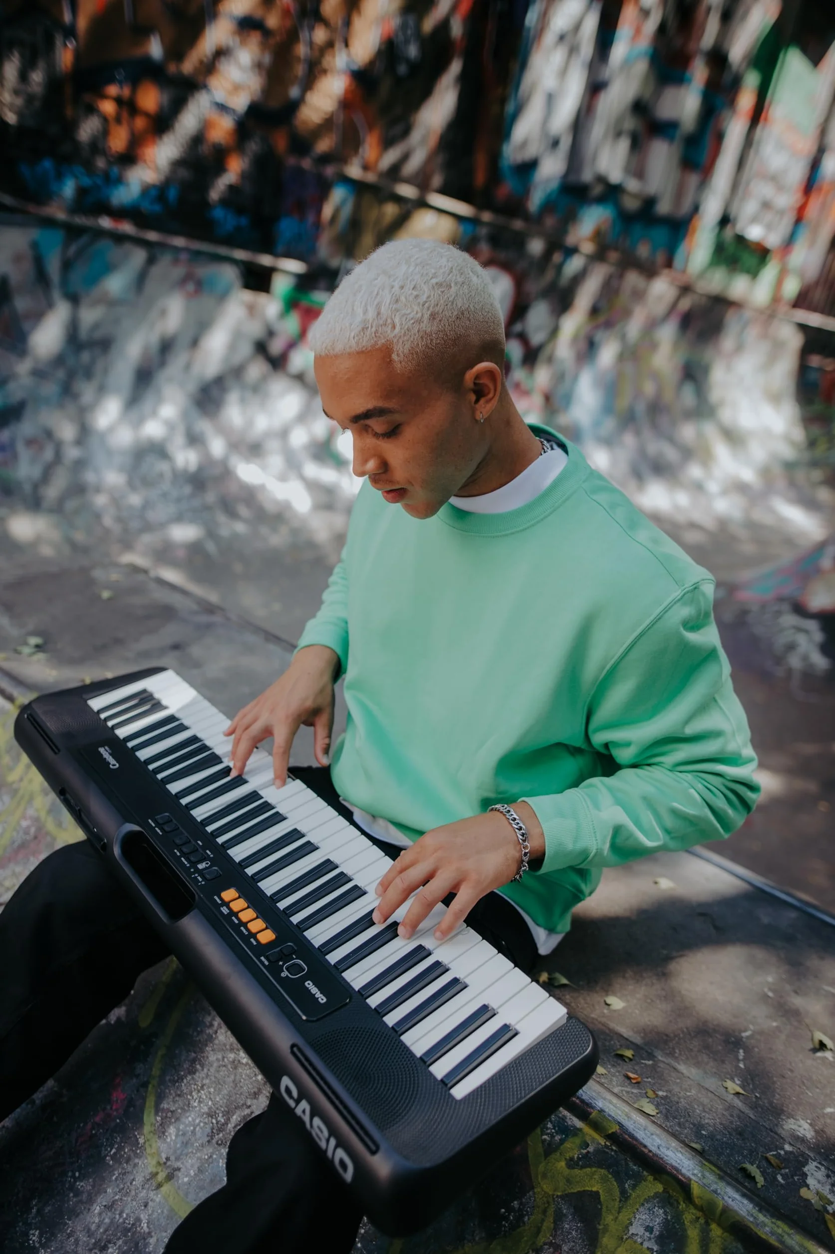 Casio Casiotone CT-S100 Clavier 61 Touches Standard, 122 Sons, 61 Rythmes, Noir