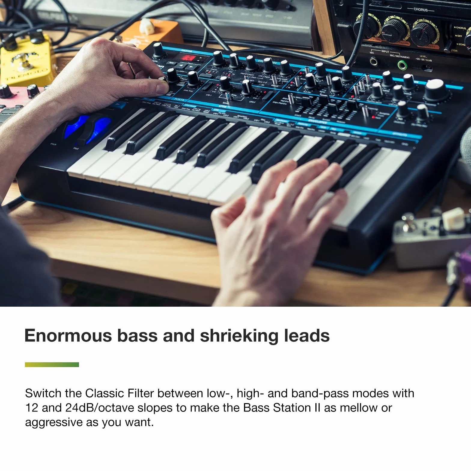 Novation Bass Station II synthétiseur monodique analogique avec arpégiateur et séquenceur