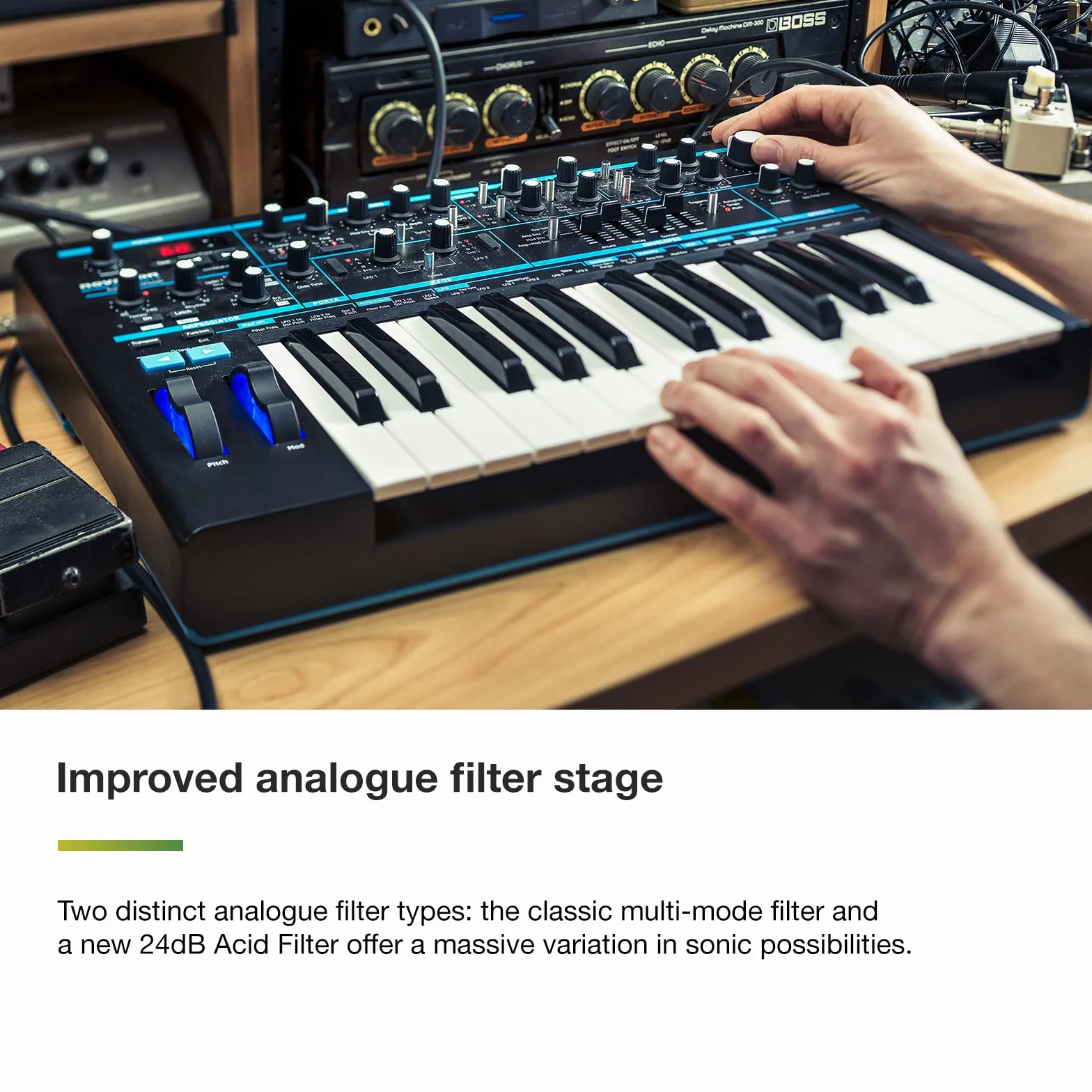 Novation Bass Station II synthétiseur monodique analogique avec arpégiateur et séquenceur
