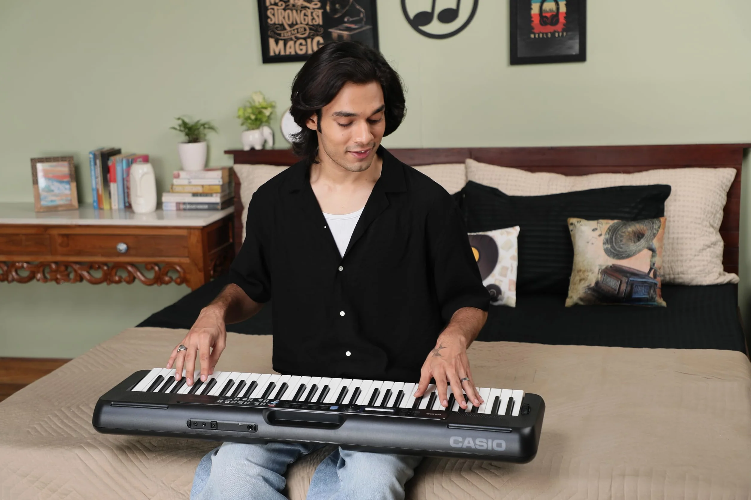 Casio Casiotone CT-S300 Clavier 61 Touches à Frappe Dynamique, 400 Sons, 77 Rythmes, Noir