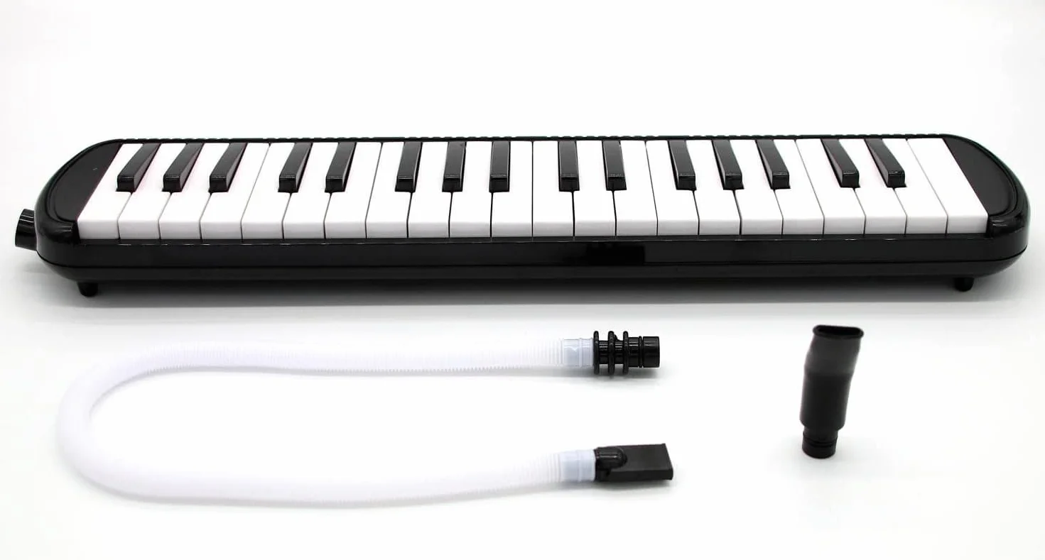 Mélodica 37 touches TMD-137A avec embouchure et étui