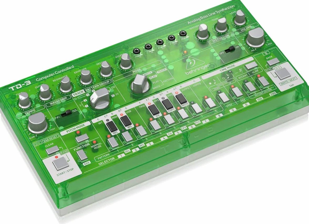 Behringer TD-3-LM Synthétiseur analogique basse avec séquenceur 16 pas, VCO, VCF, 16 voix