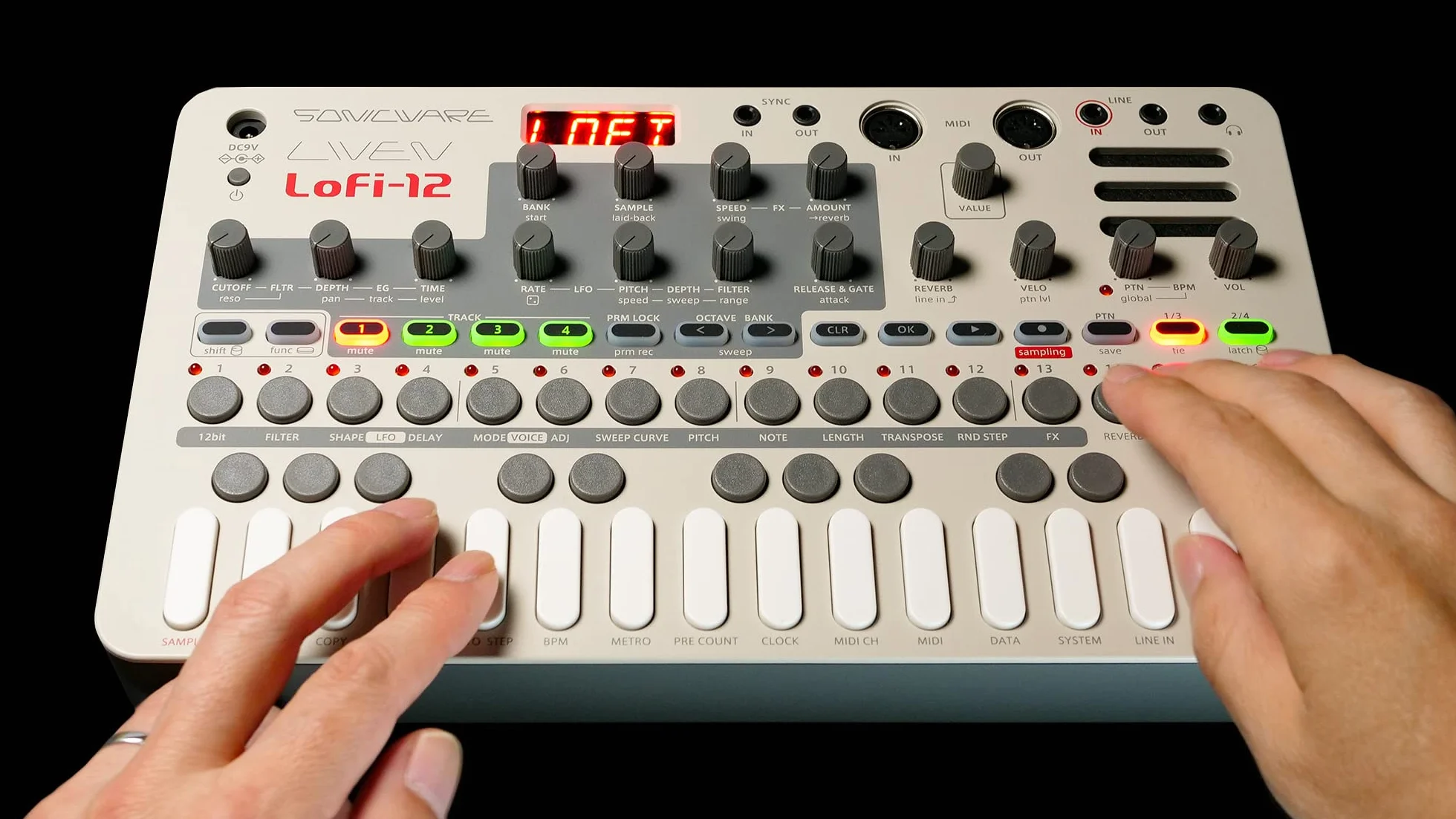 Sonicware LIVEN Lofi-12 Groovebox Sampler 12bit échantillonnage rétro séquenceur pas à pas 4 pistes 10 voix 12 effets