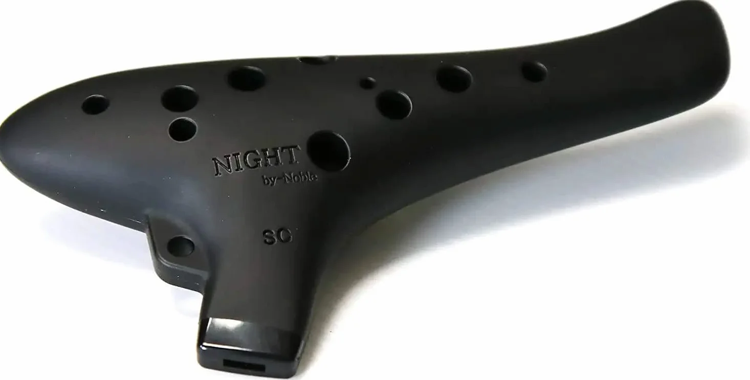 Night By Noble Ocarina Soprano Do Plastique Caoutchouc Noir
