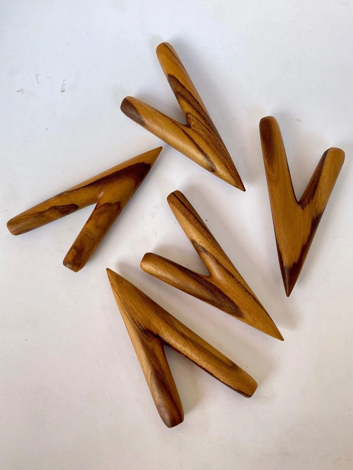 Sifflets chamaniques Amazonas Teak Rapei Rituel Poussière